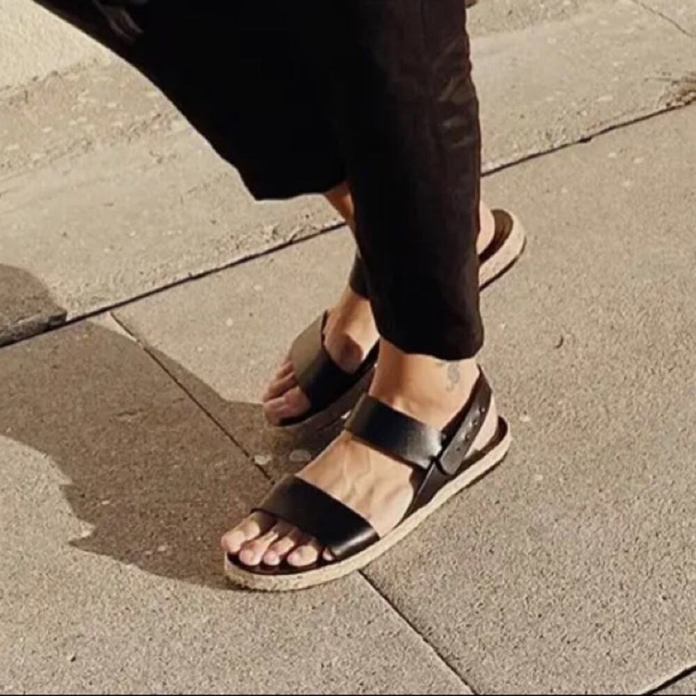 New Jenni kayne black leather sandals sz 11